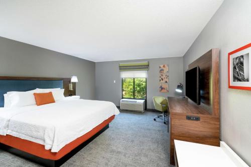 Hampton Inn & Suites Opelika-I-85 Auburn Area - image 13
