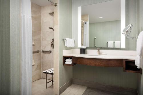 Hilton Garden Inn Murfreesboro - image 8