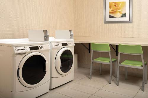 Hilton Garden Inn Murfreesboro - image 12