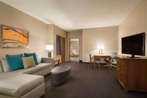 Embassy Suites by Hilton Nashville South Cool Springs