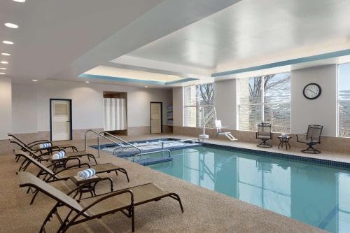 DoubleTree Suites by Hilton Hotel Boston - Cambridge