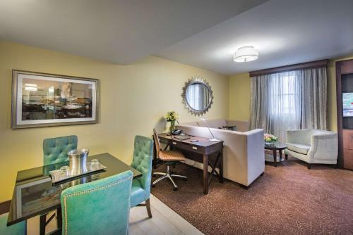 Hilton Baton Rouge Capitol Center - image 8