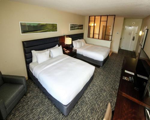 DoubleTree by Hilton Hotel Columbia - image 11