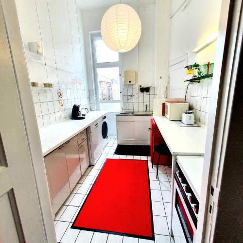 Apartment 3 large rooms with 2 separate bedbrooms close to city centre near Kudamm and KaDeWe, Berlín (foto 10)