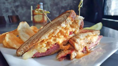DoubleTree by Hilton Hotel Libertyville - Mundelein