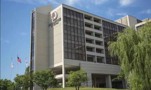 DoubleTree by Hilton Chicago - Oak Brook