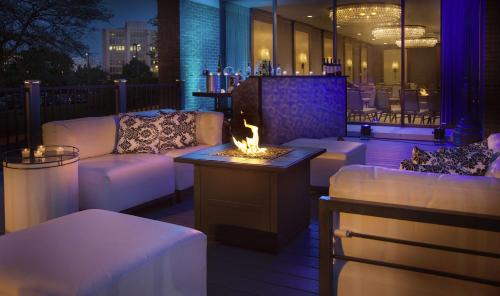 DoubleTree by Hilton Chicago - Oak Brook in Oak Brook, USA