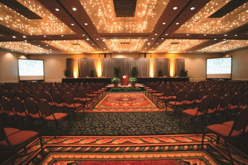 DoubleTree By Hilton Chicago - Oak Brook image 28