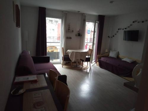 Agréable Studio familial à lourdes, proche gare - Location saisonnière - Lourdes