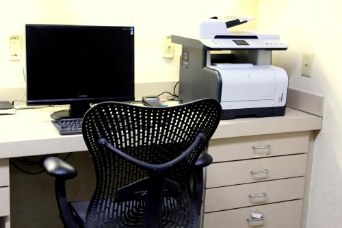 夏洛特派恩维尔希尔顿花园旅馆 夏洛特派恩维尔希尔顿花园旅馆