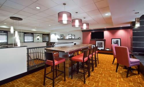 Hampton Inn & Suites Columbus-Downtown, Ohio, Columbus (fotografie 6)