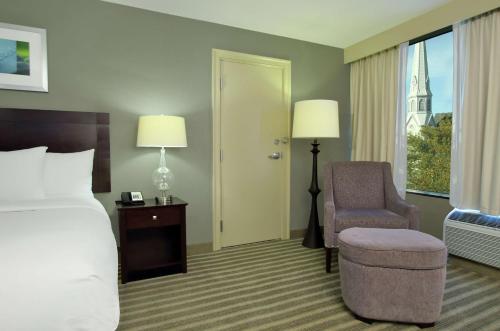 DoubleTree By Hilton Newark