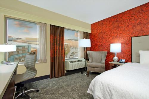 Hampton Inn By Hilton & Suites Columbus-Downtown