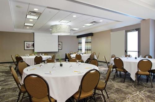Hilton Garden Inn Columbus-University Area - image 14