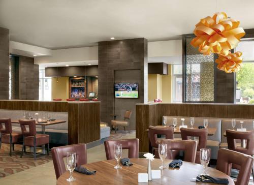 The Broadway Columbia - a DoubleTree by Hilton Hotel