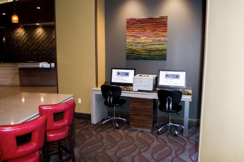 The Broadway Columbia - a DoubleTree by Hilton Hotel