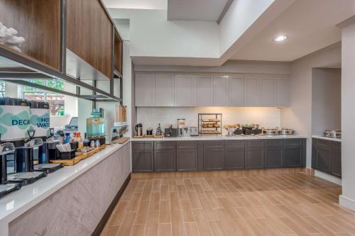 餐飲選擇, Hilton Garden Inn Cincinnati/Sharonville in 夏倫維爾