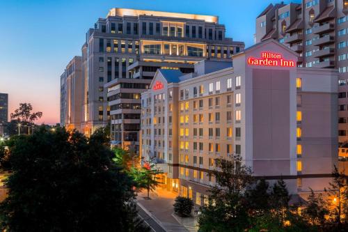 Hilton Garden Inn Arlington/Courthouse Plaza in Arlington, USA