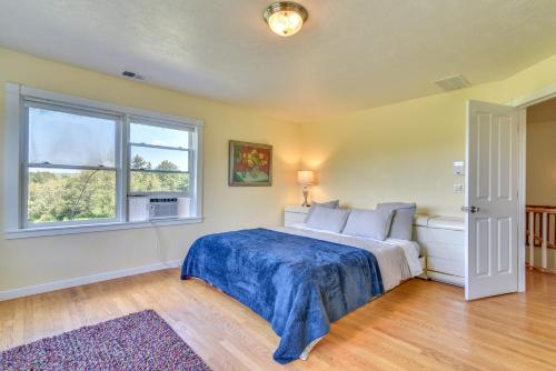 Rainier Home on 40 Acres w/Blueberry Orchard! - image 6