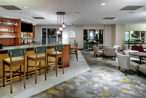 Hilton Garden Inn Tysons Corner - image 8