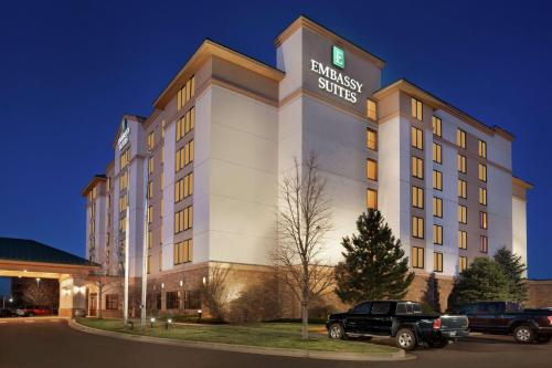 Embassy Suites by Hilton Denver International Airport in Denver, USA