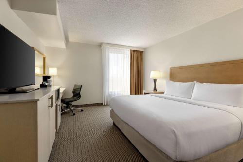 Embassy Suites by Hilton Denver International Airport