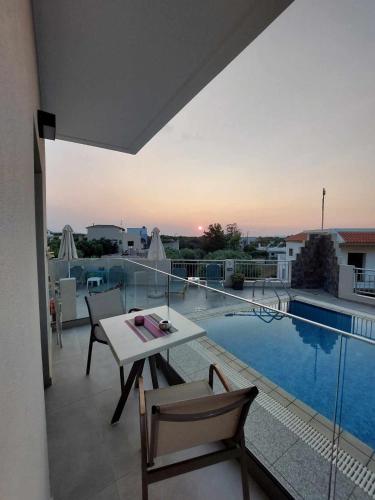 Aspri Petra Apartments