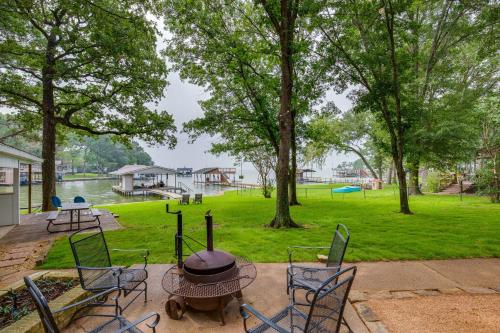 Lakefront Enchanted Oaks Retreat with Dock