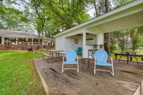 Lakefront Enchanted Oaks Retreat with Dock