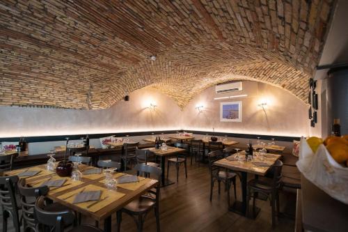 Alessi Hotel Trattoria - image 3