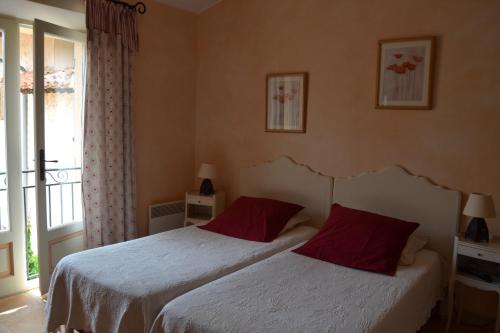 Triple Room image 3