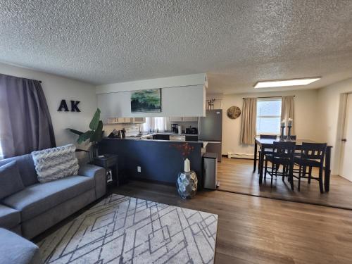 Newly Remodeled Relaxing Stay near Downtown