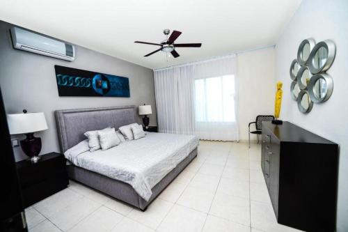 Encanto Riviera - image 3
