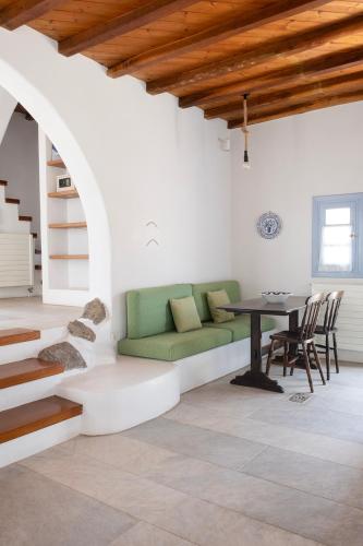 Standard Grand Villa with Sea View  image 10