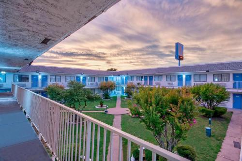 北奥斯汀6号汽车旅馆 北奥斯汀6号汽车旅馆