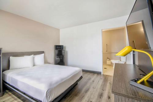Motel 6-Austin, TX - North - Photo 2