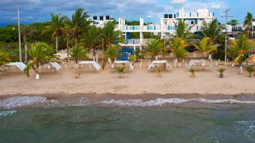 Exterior view, Hotel Isla Magica in Covenas