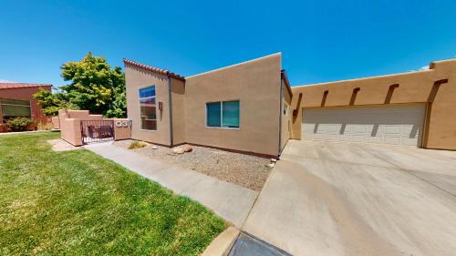 Grey Pearl ~ Q3 - image 10