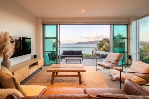 . Cable Bay Luxury 2 Bedroom Surf Villa