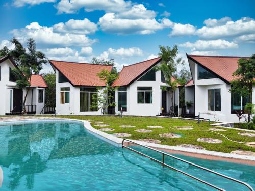 LA PETITE MANGROVE Resort — other in Ampeng Village, Angkaol Commune, Damnak Chang Aeur District, Kep Province, Phumĭ Srângam Cambodia,