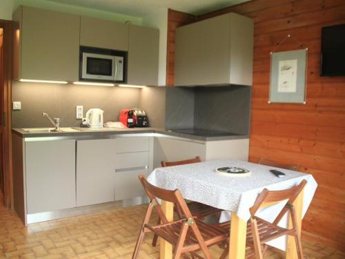 Studio Châtel, 1 pièce, 4 personnes - FR-1-200-371 Chatel