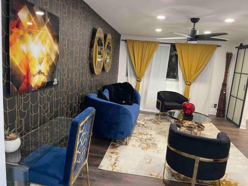 애틀랜타 (GA) Atlanta Penthouse King/ Queen Bd 4성급 싱글룸 객실