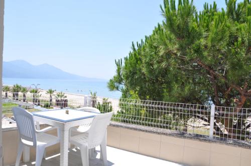 Dotări, Villa Plaj – Beachfront Family Villa with 5 Bedrooms in Faleza Kusadasi
