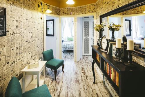 5 Vintage Hostel