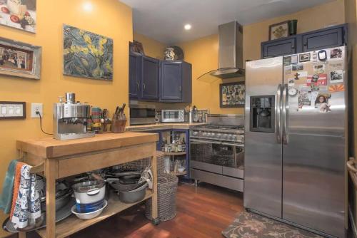 Artistic Craftsman Charm - DTLA-Pasadena-Hollywood in Los Angeles, USA