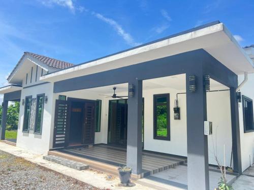 B&B Taman Simpang Empat - Aimy’s Homestay - Bed and Breakfast Taman Simpang Empat