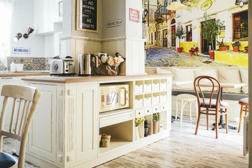 5 Vintage Hostel