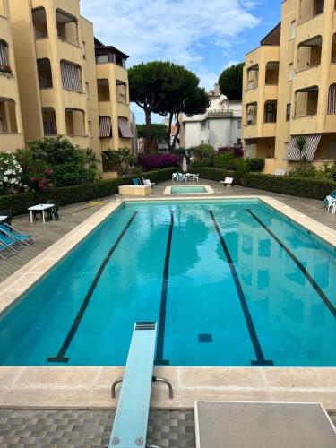 La casetta di Chloè residence con Piscina - Santa Marinella