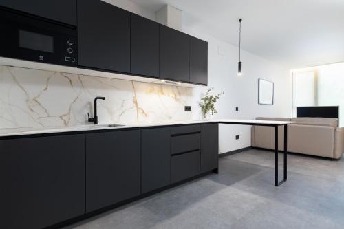 주방, Calatrava by Alma Suites in 캄파나르