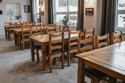 Restorāns, Restaurace a penzion U svaté Barbory (Restaurace a penzion U svate Barbory) in Velké Žernoseky